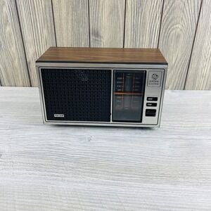 Vintage General Electric AM/FM Radio Model No. 7-4115B Tested Working Condition
